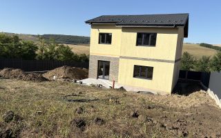 Casă de vânzare în sat Vânători, comuna Popricani – 3 dormitoare, 2 băi, terasă, 100 mp utili, teren 750 mp - Poză 8