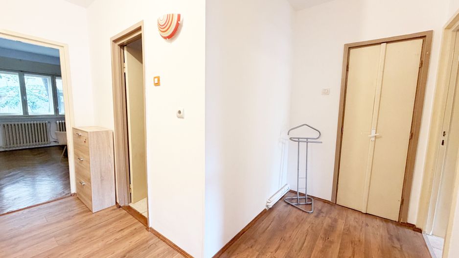 Apartament 2 camere de inchiriat Arad ultracentral, parter - Poză 9