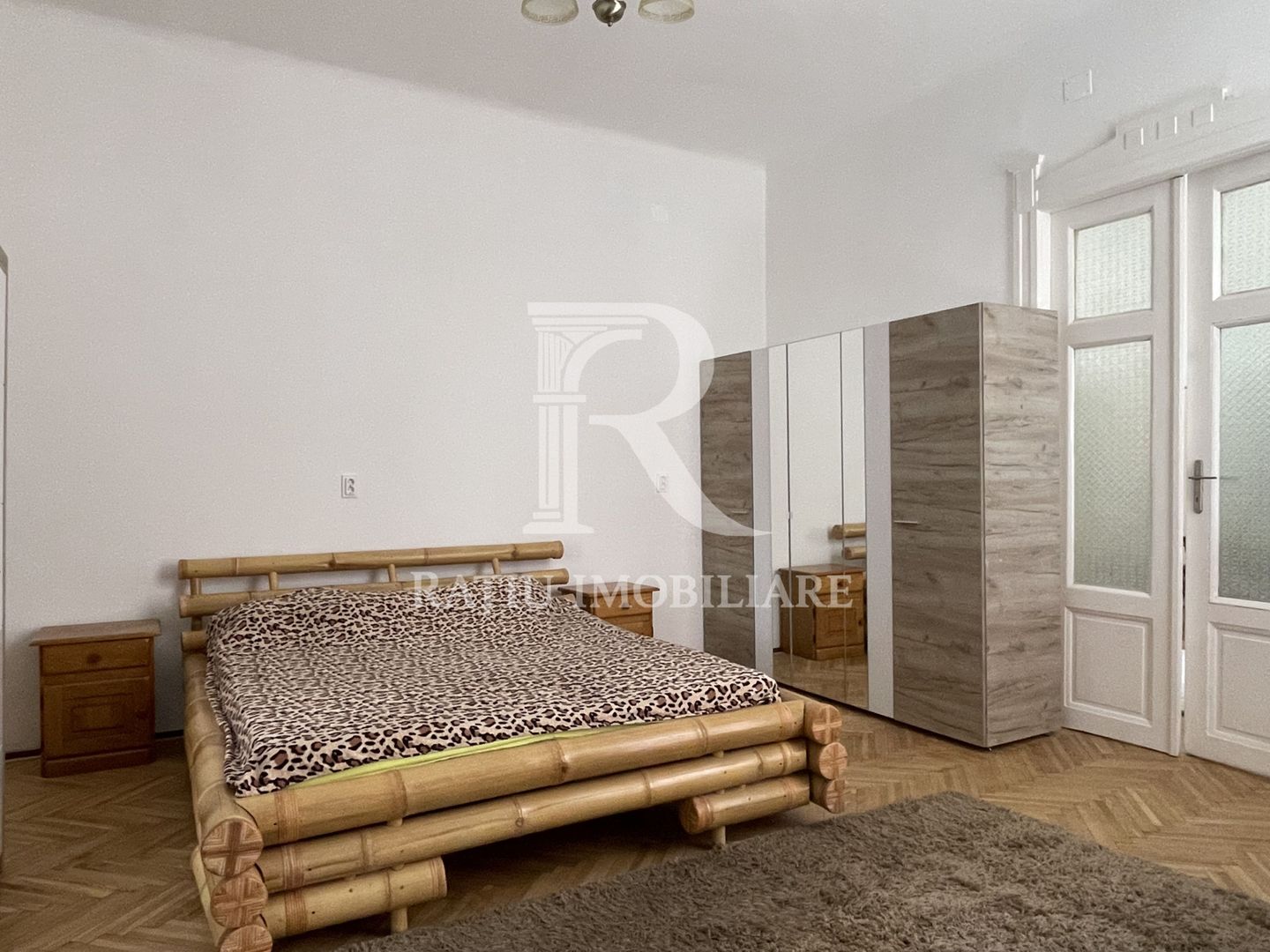 Apartament la casa cu 2 camere | Centrala pe gaz | Oradea - Poză 9