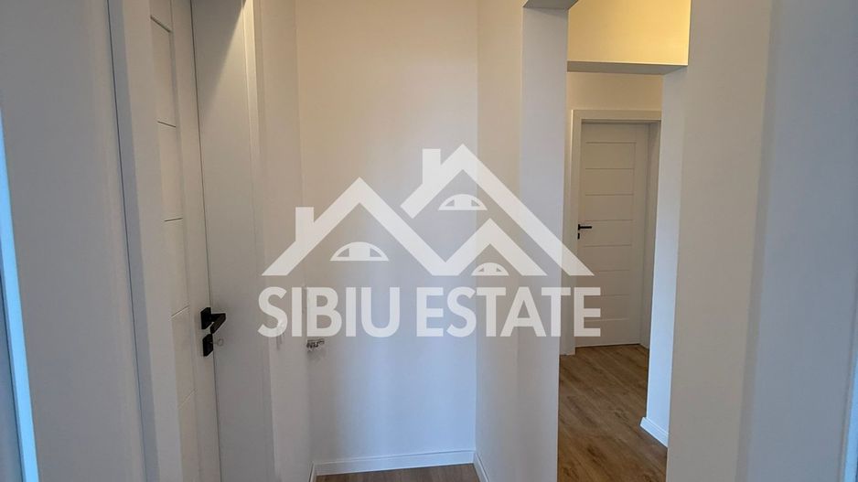 Locație excelentă! Apartament 3 camere renovat, etaj 1, Sibiu - Poză 17