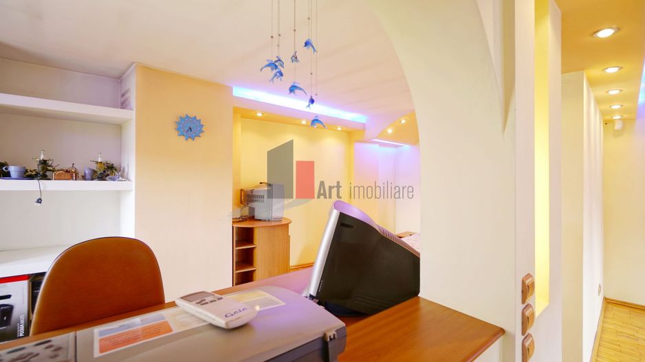 Proprietatea "ARCHA" , Vatra Luminoasa, JUMATATE DE VILA, intrare separata - Poză 12