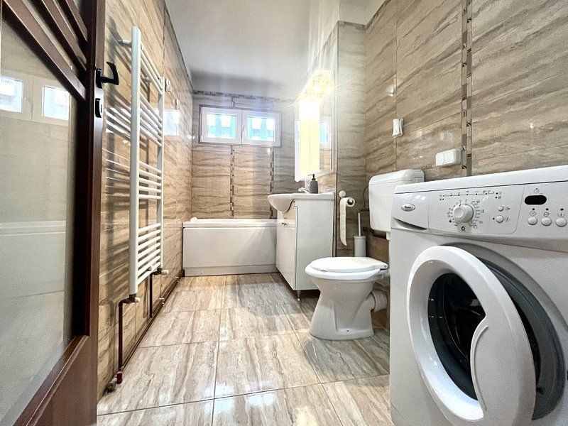 Apartament 3 camere, prima închiriere, elegant si primitor, in Circumvalațiunii - Poză 16