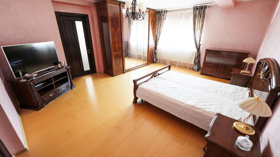 Vila moderna S+P+M, piscina acoperita, sauna, sala fitness-zona Ford/Cassia Park - Poză 8