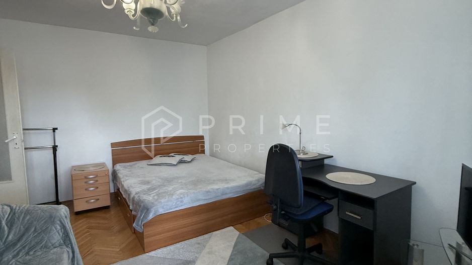 Apartament 3 camere de închiriat – Dâmbu, etaj 1, ideal pentru studenț - Poză 1
