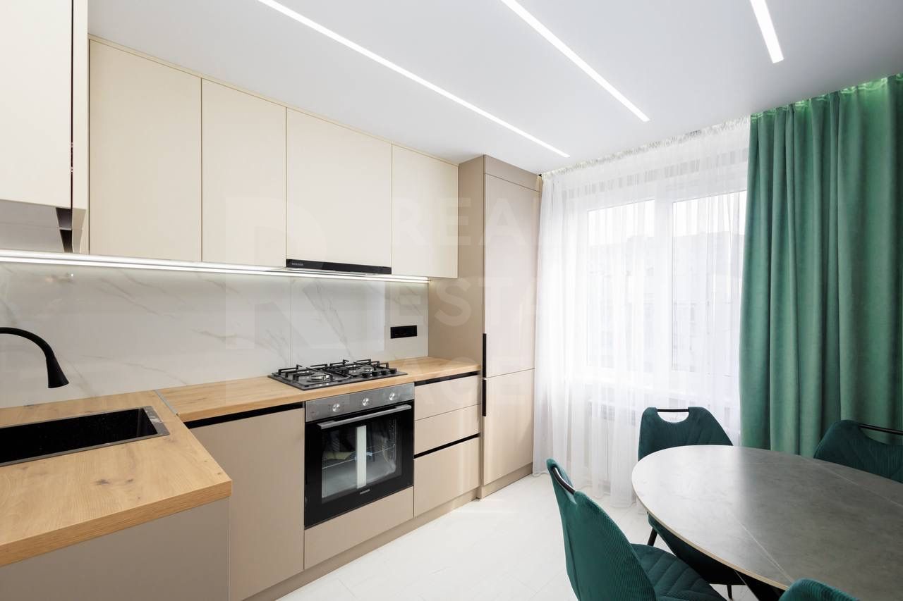 Vânzare apartament, 2 camere, str. Ginta Latina, Ciocana. - Poză 1