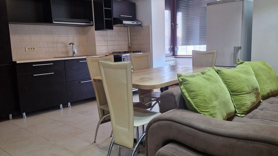 Vanzare 2 Camere Ready-To-Move Unirii - Mircea Voda - Bloc Monolit 2002 - Poză 1