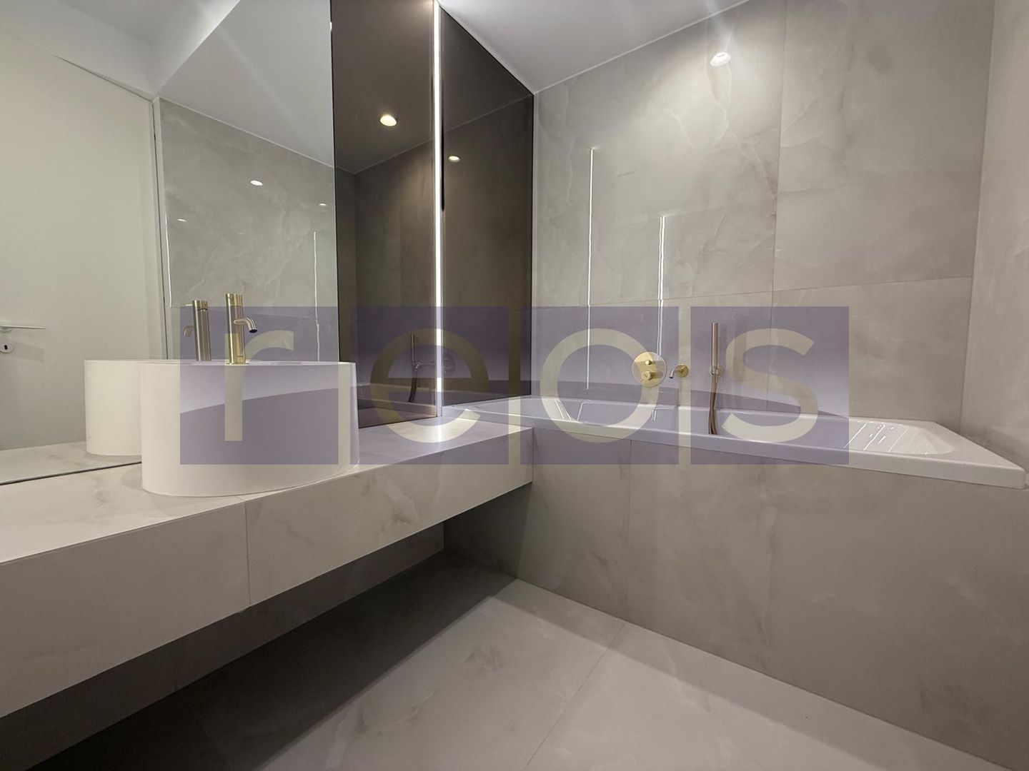 De vanzare | Apartament 2 Camere | Bucatarie inchisa | Cortina North - Poză 9