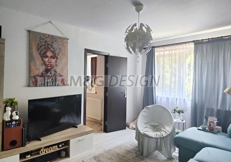 Apartament cu 3 camere Sagului etaj 1 - Poză 1