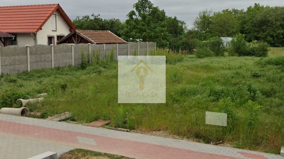 TEREN INTRAVILAN 1.400 MP – SÂNTION, LA DOAR 7 KM DE ORADEA - Poză 1