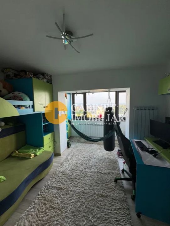 Copou - 4 camere - 107mp - garaj - etaj intermediar - Poză 3