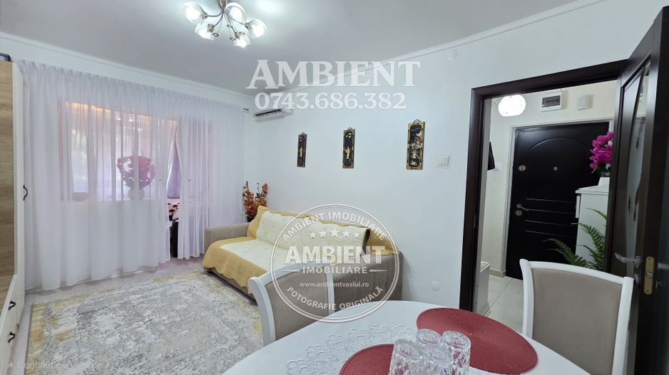 Apartament cu 2 camere, etaj 1, RENOVAT, nemobilat, VASLUI zona SMÂRDAN; - Poză 4