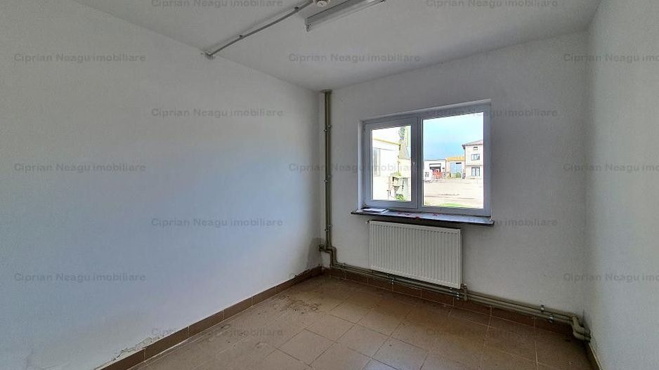 Hala De Inchiriat, zona Depozitelor Pitesti - Poză 36