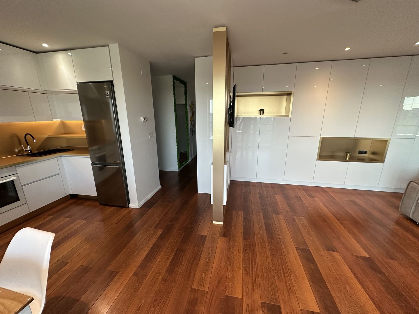 Apartament la prima inchiriere - Poză 12