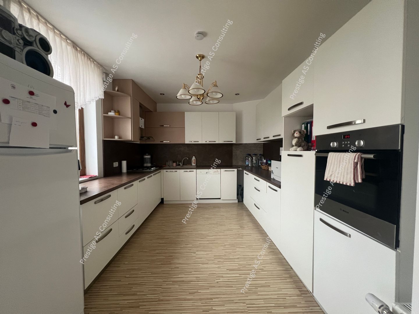 Casa 7 incaperi + Anexe | 1420mp Teren | La Intrare in Dumbravita - Poză 8
