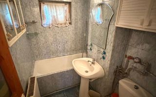 3 camere - parter - 55mp - centrala proprie - Craiovita - Materna - Poză 9