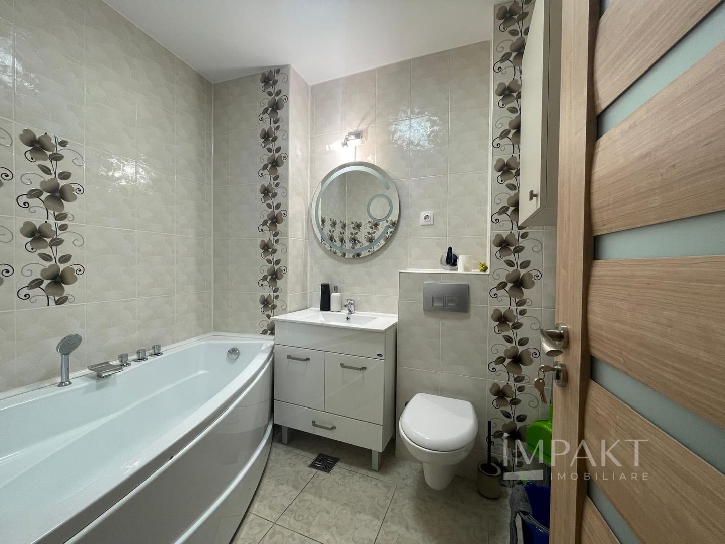 Apartament cu doua camere in zona Semicentrala - Poză 8