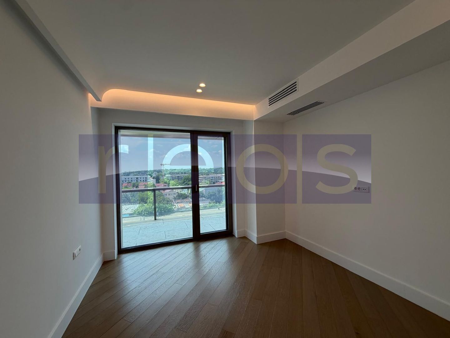 VANZARE APARTAMENT 105MP | CORTINA | 3CAMERE | NEMOBILAT | TERASA 26MP - Poză 5