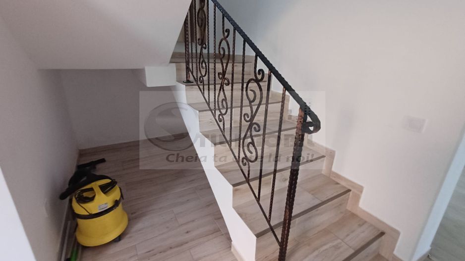 Casă 4 camere, 2 Locuri de parcare–Zona Valea Adanca,5 min de Nicolina - Poză 12