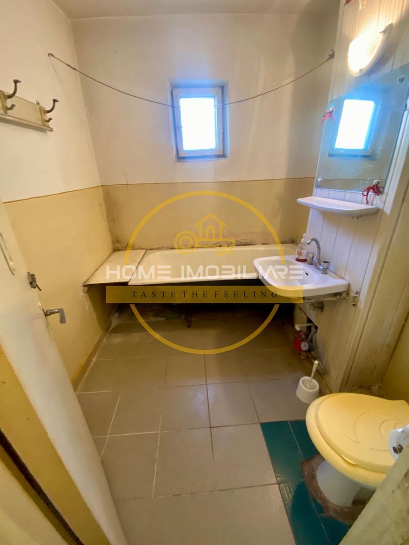 Etaj 2 Apartament 2Camere-Decomandat  Bloc din 1983 -Zona Nicolina 1! - Poză 5
