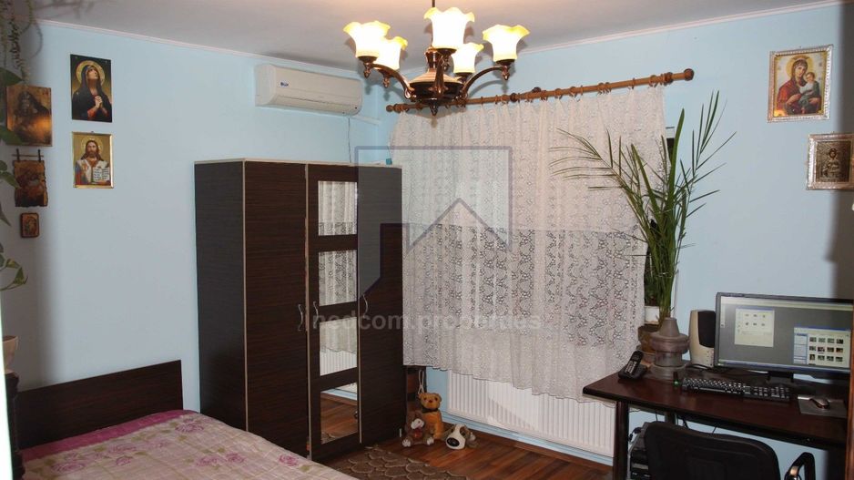 Vanzare apartament 3 camere - 1 Decembrie Ilfov - Poză 1