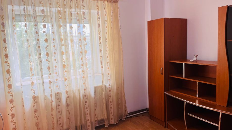Confort inteligent! Apartament transformat in 3 camere, zona 1 Mai - Poză 10