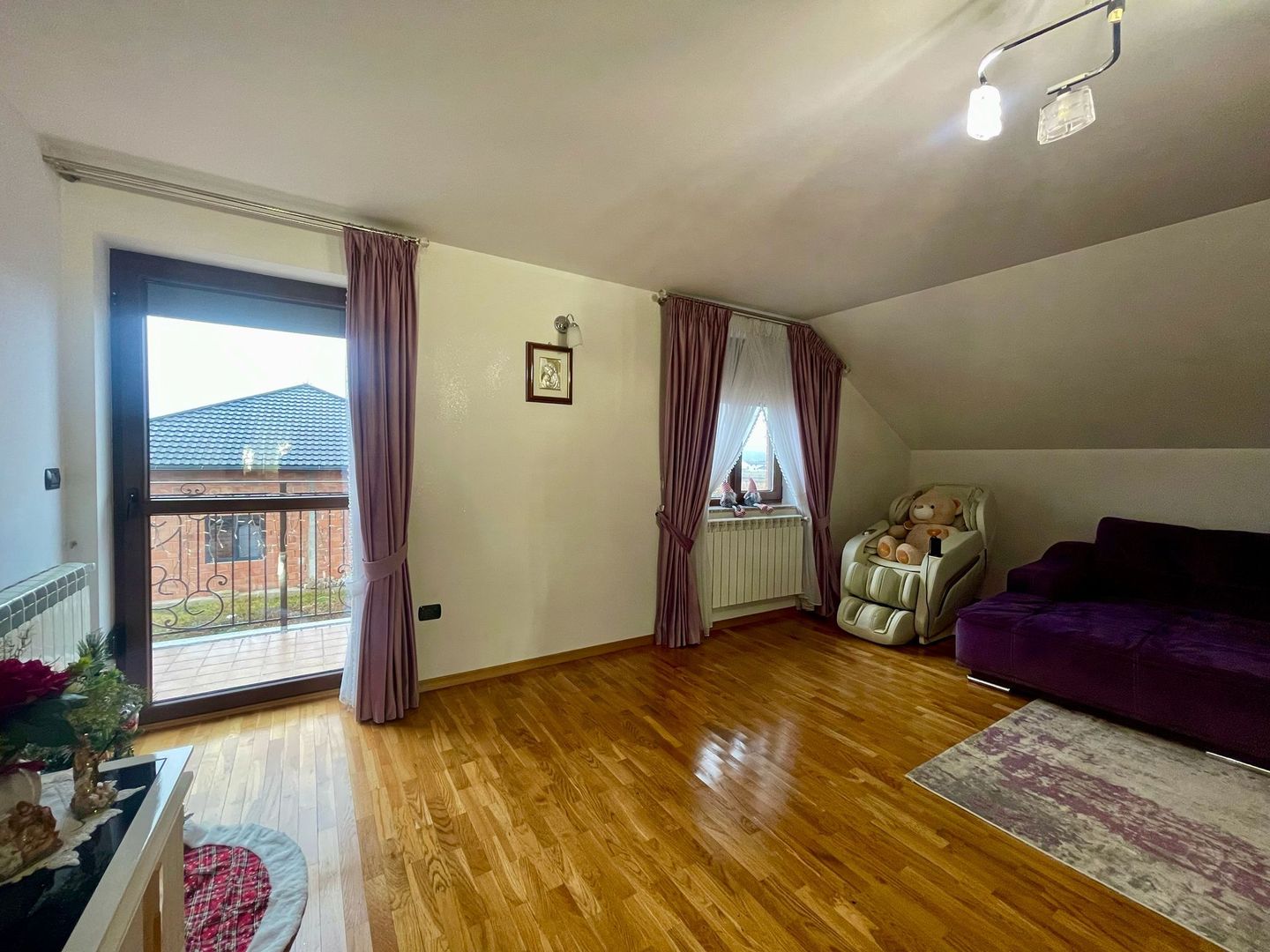 CASA COMPLET UTILATA SI MOBILATA MODERN CU GRADINA | 1100 MP |MARGINEA - Poză 11