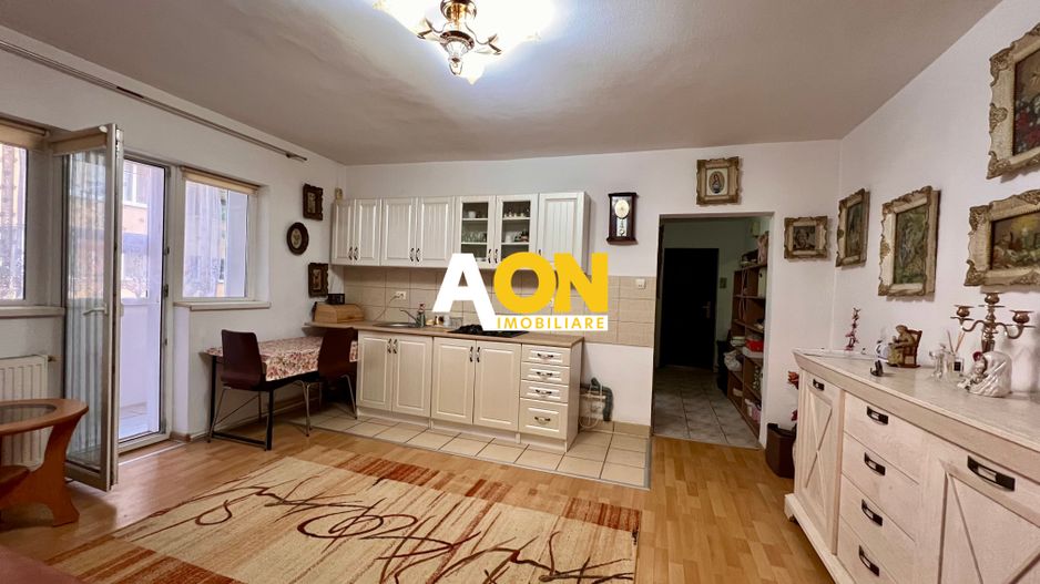 Apartament 3 Camere | 52 mp | Balcon | Zona Cetate - Poză 2