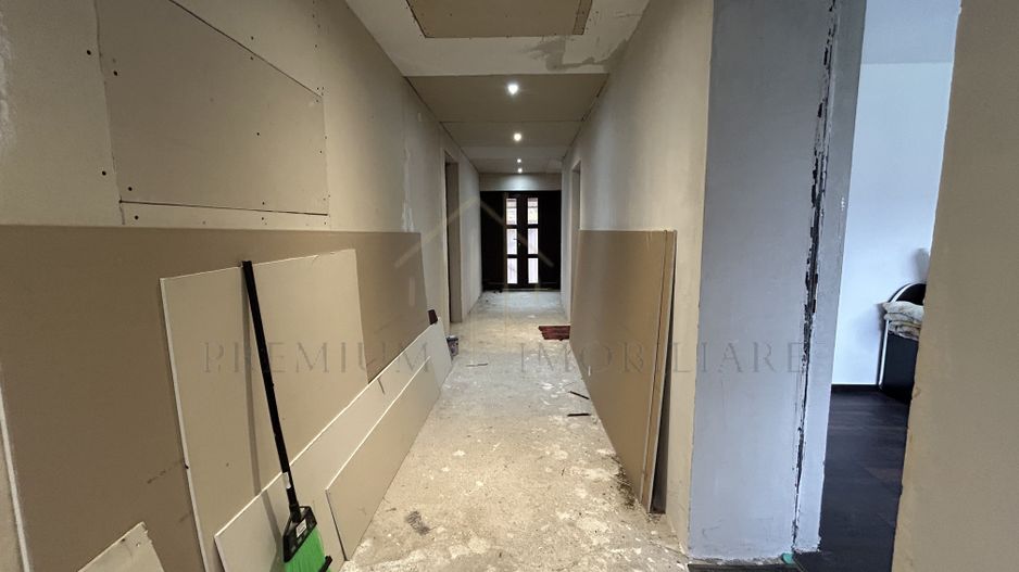 Casa de vanzare in Slanic Moldova . - Poză 4