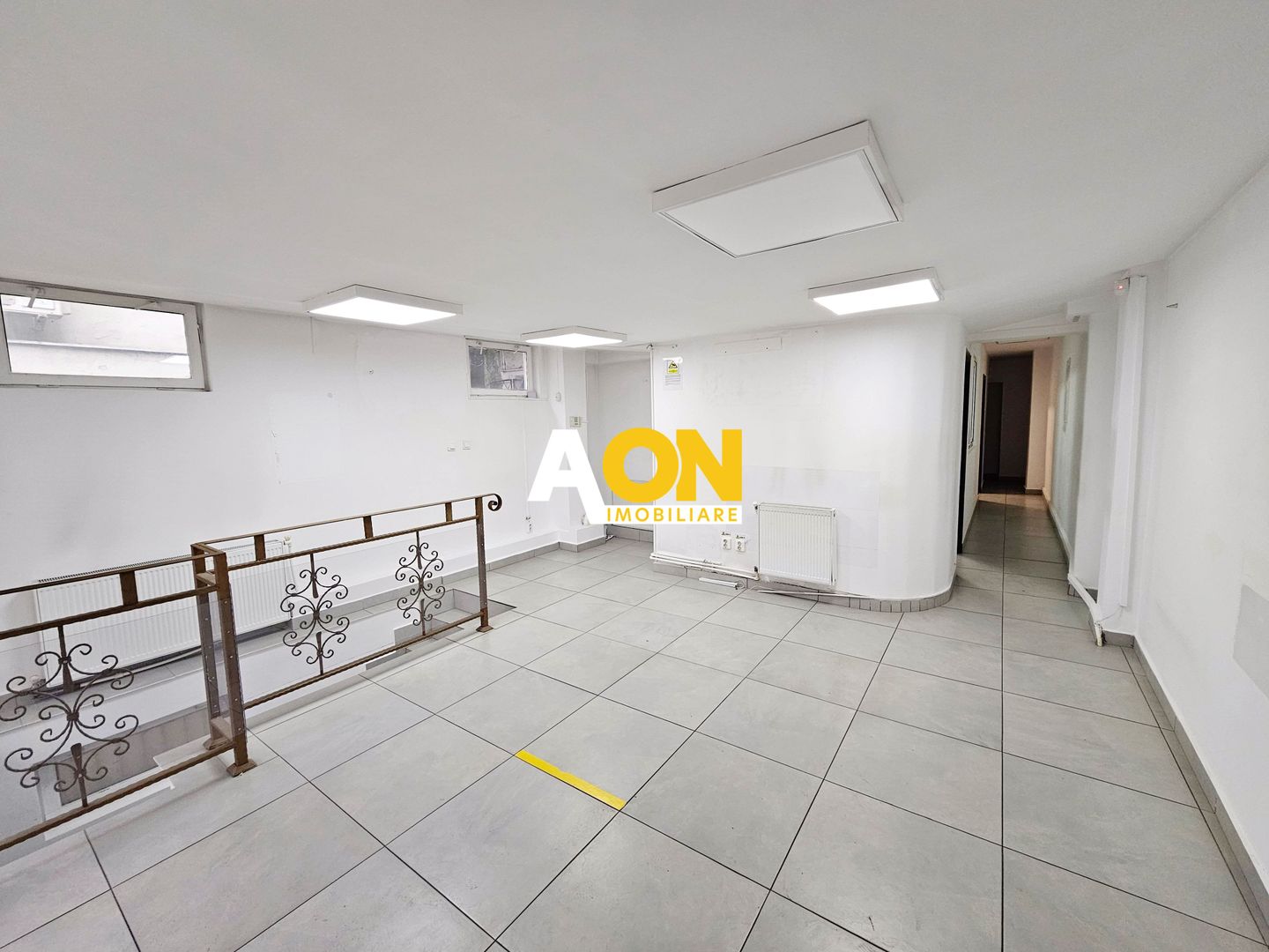 Spatiu comercial, 90 mp utili ( 65 parter + 15 subsol ), Cetate - Poză 2