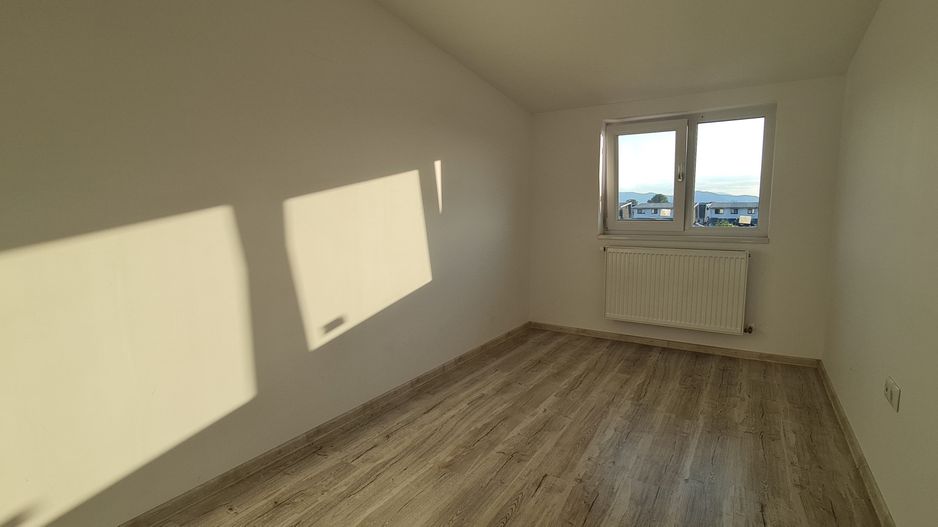 De inchiriat casa 4 camere bucatarie mobilata utilata Izvor - Poză 5