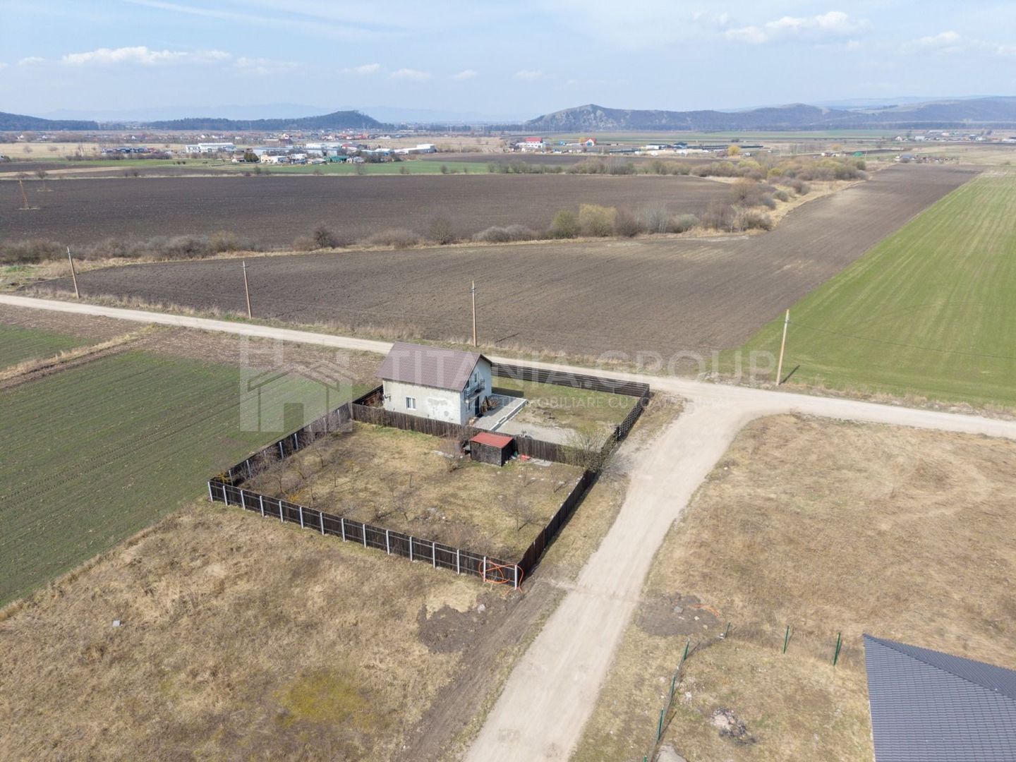 Teren 500 mp, împrejmuit, curent și internet pe teren, cu proiect și autorizație - Poză 22