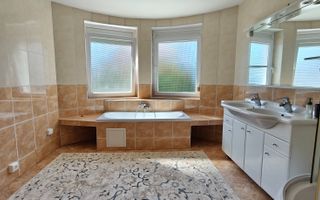 Casă de închiriat 4 camere | Sibiu Trei Stejari | 260 mp, garaj - Poză 6