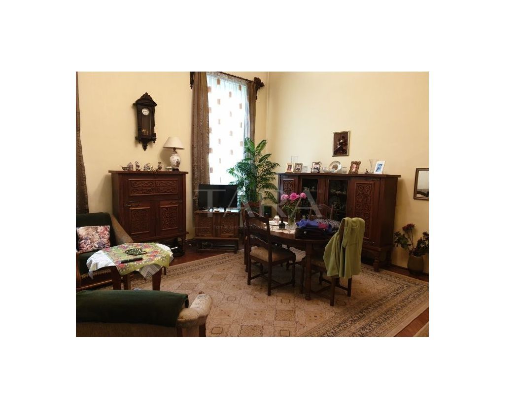 Apartament cu 3 camere de vânzare în zona Semicentrala. - Poză 1