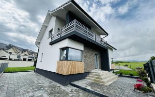 Casa intabulata premium finisata 5 camere curte 490 mp in Cristian - Poză 2