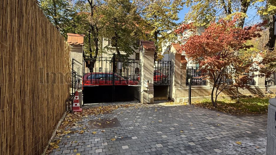 Vilă interbelică restaurată – Dorobanți Capitale 363 mp utili - Poză 27