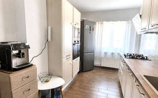 Vânzare 3 Camere 80 mp Bd. Mircea Vodă (Camera de Comerț) Centrala Bloc Monolit - Poză 1