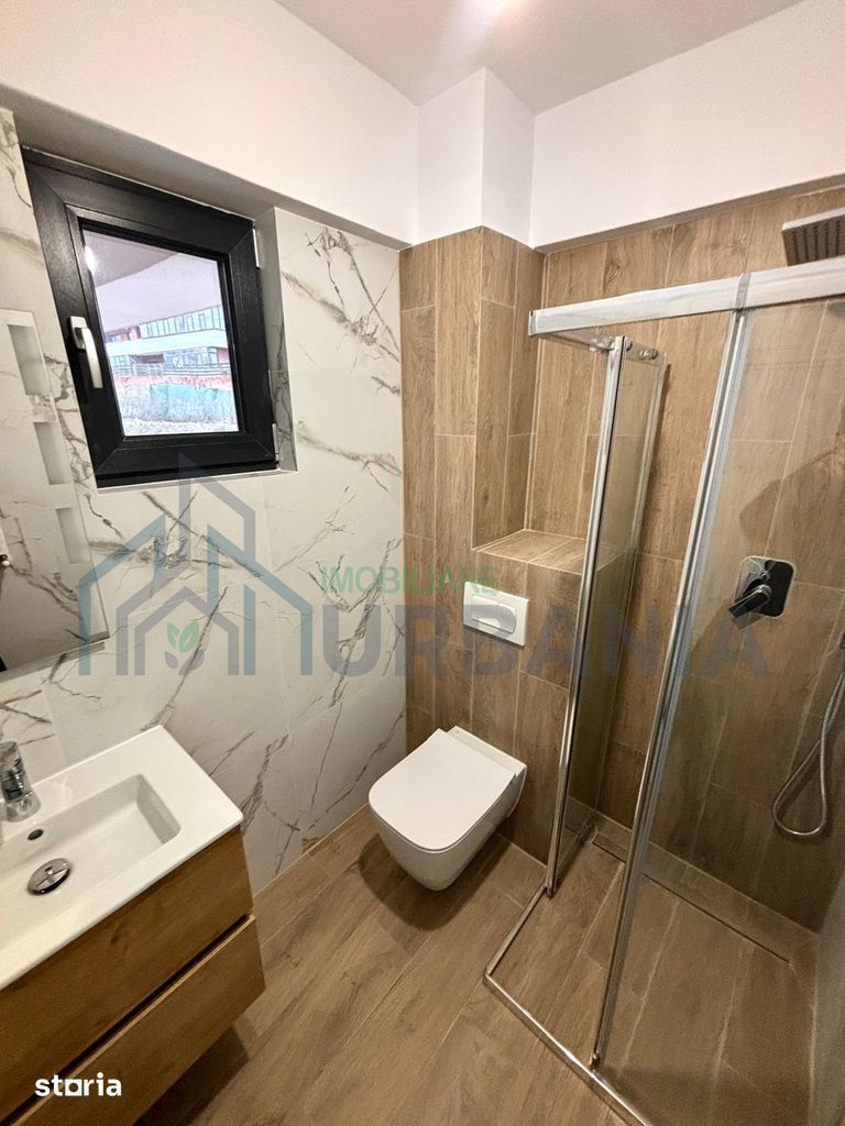 Apartament 3 camere de vanzare Pacurari - Poză 1