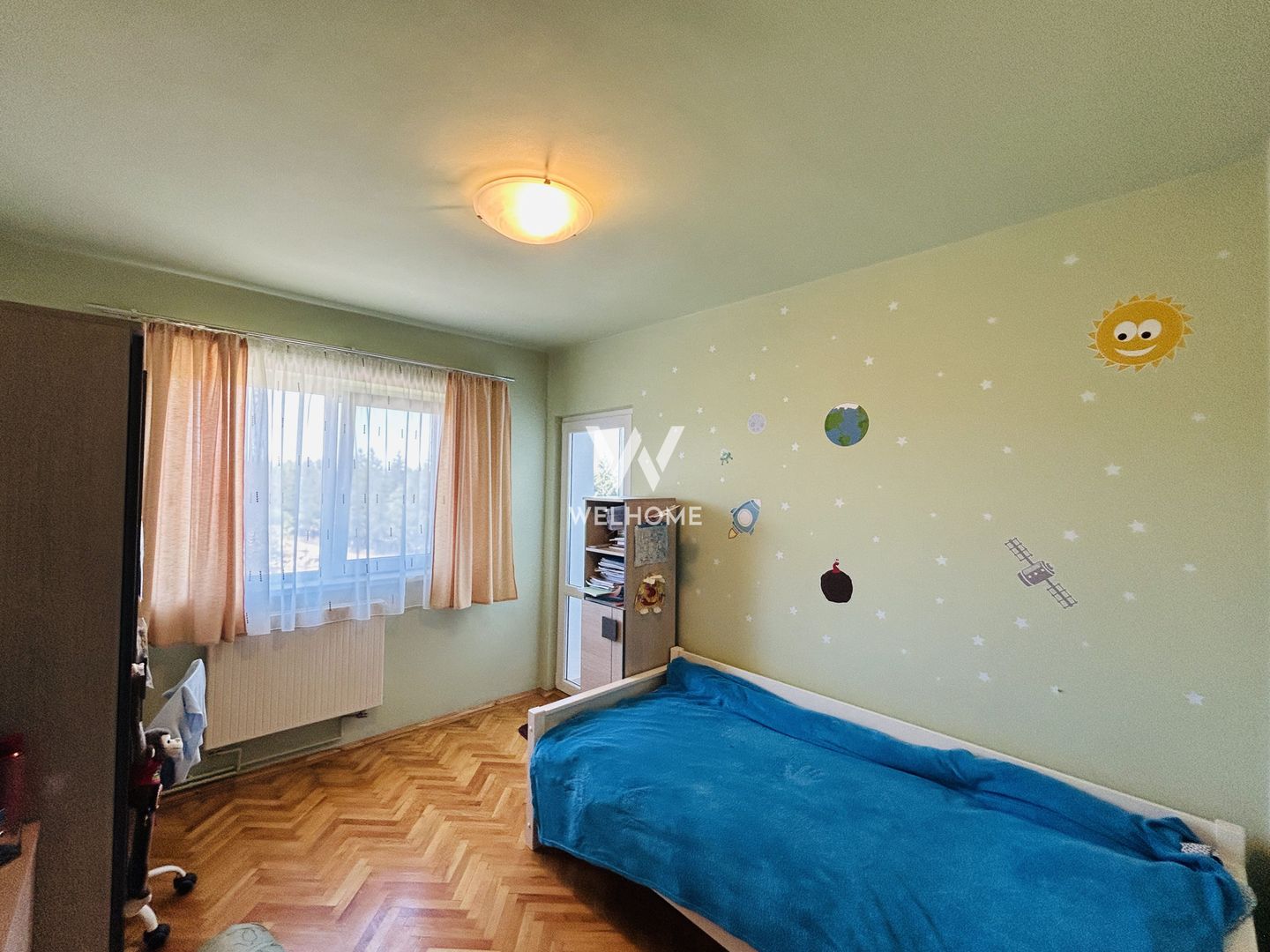 Apartament decomandat, cu 3 camere, 2 bai, 2 balcoane - Zona Strand - Poză 11