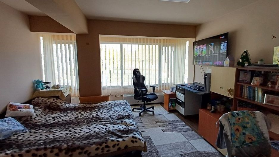 Apartament 2 camere, mobilat – Florești, - Poză 1