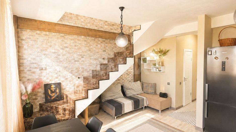 De vînzare apartament la Botanica - Poză 1
