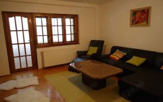 De închiriat  Apartament 2 Camere cu Centrala Proprie, 62 mp Pridvorului - Poză 2