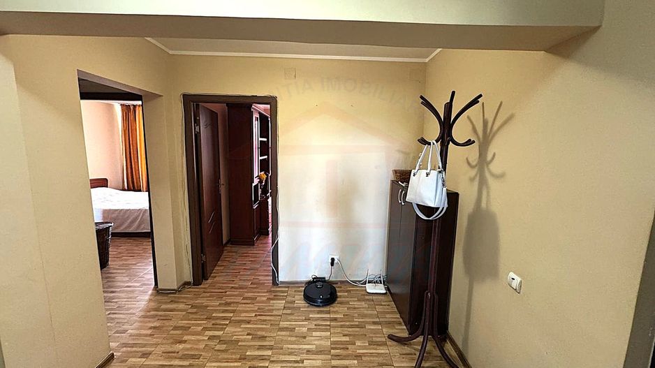 70.000 Euro 3 camere, liber, decomandat, zona Gradina Publica - Poză 6