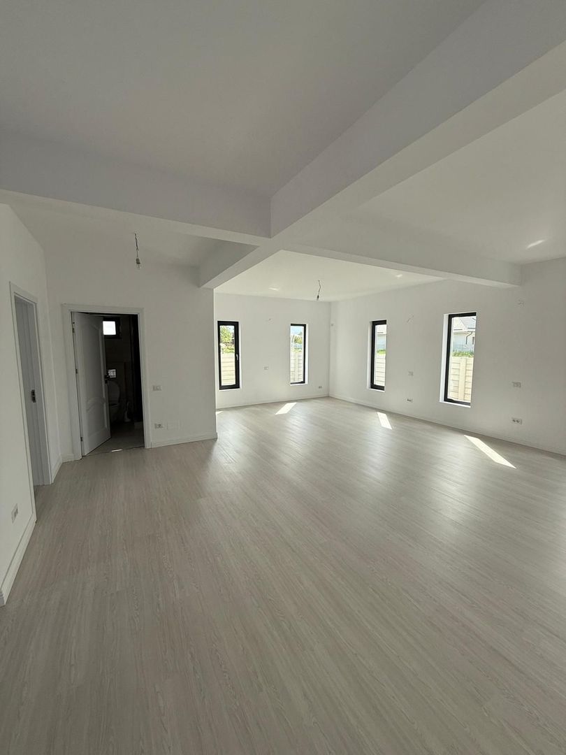 CASA TINERETULUI 4 CAMERE, INCALZIRE PARDOSEALA, NOU, COMISION 0% - Poză 3