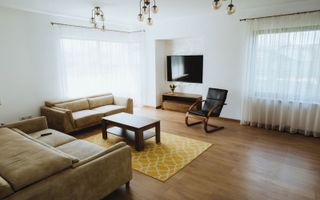 Casa 8 Camere- 3 Bai-316 MPU- Teren 581MP-Selimbar - Poză 5