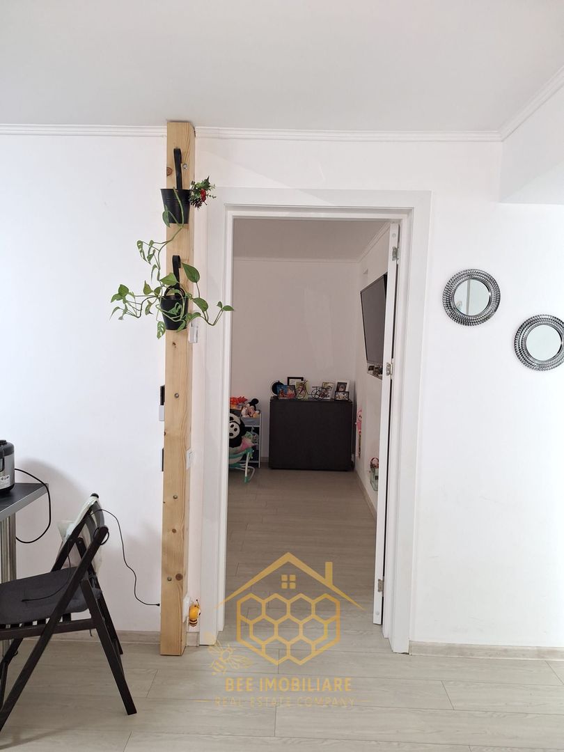 Apartament cu 3 camere in cartierul Rovine - Poză 2
