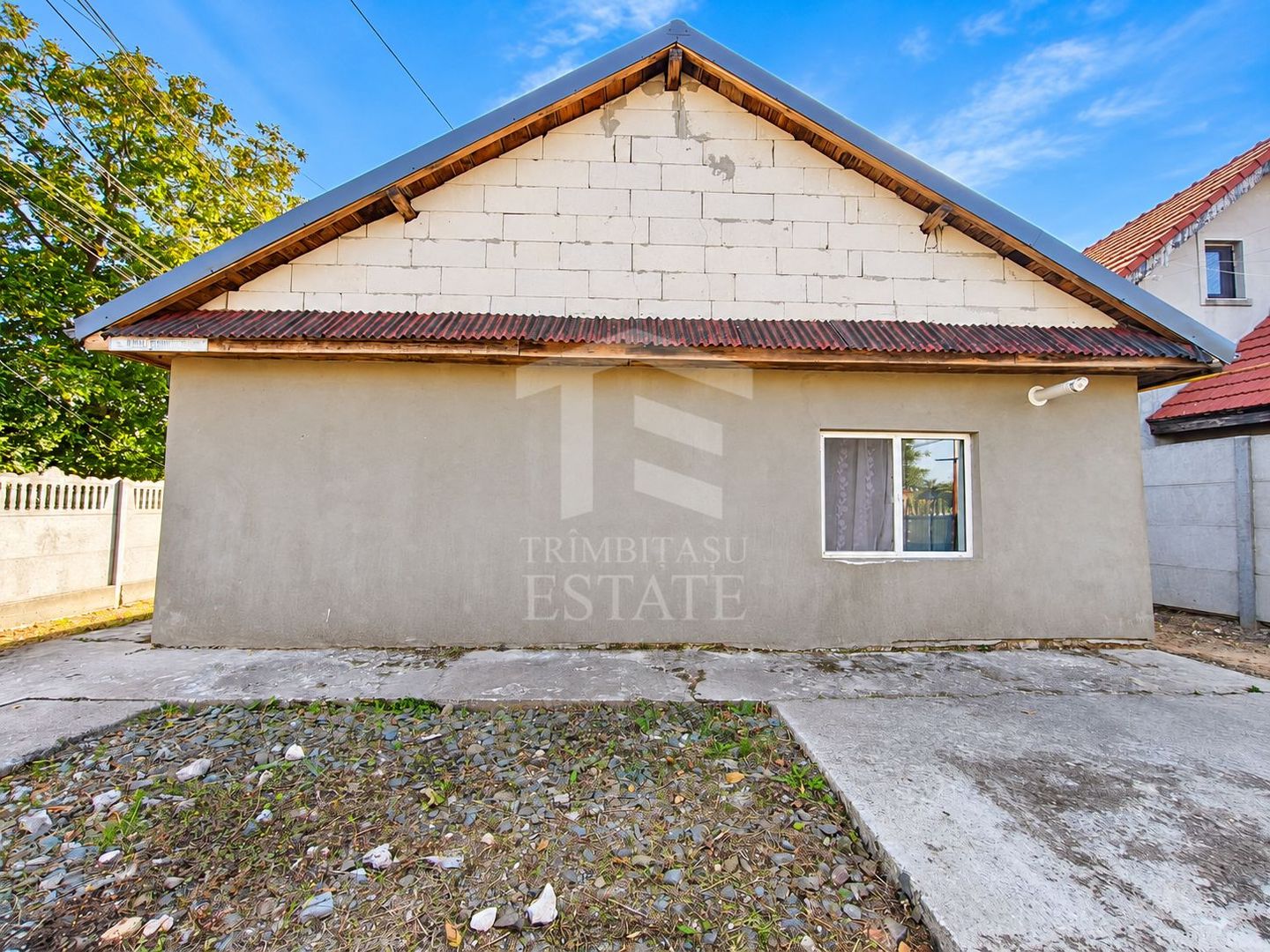 Casa de vanzare | Zona linistita | 3 camere - Poză 4