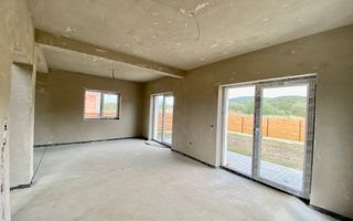 Casa intabulata, finisata LA GRI- Talmaciu, zona cu peisaj superb - Poză 16