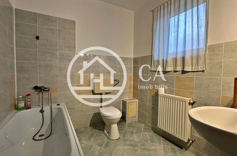 Casă de închiriat cu 4 camere în Cartierul Europa, Oradea - Poză 13