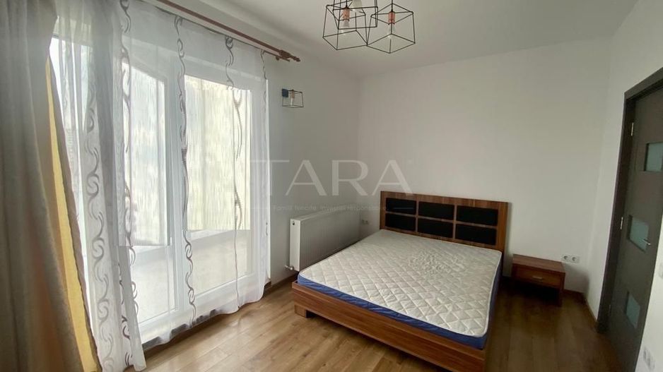 Apartament cu 4 camere de vanzare in Europa - Poză 7