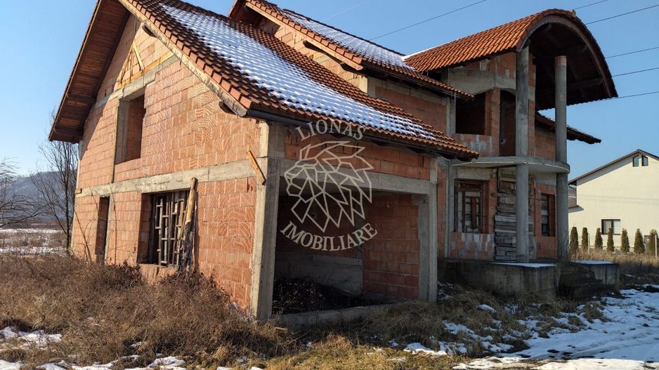 Casa/ Vila la Rosu- 365mp-1000 mp teren- regim P+1- Zona Viisoara - Poză 1